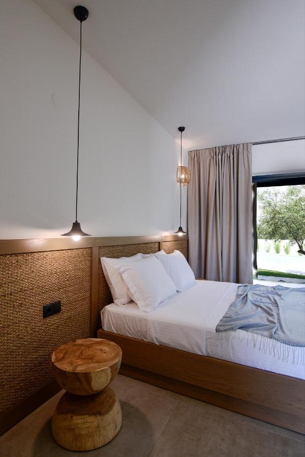Отель Elies Aesthetic Living Nea Iraklitsa Экстерьер фото