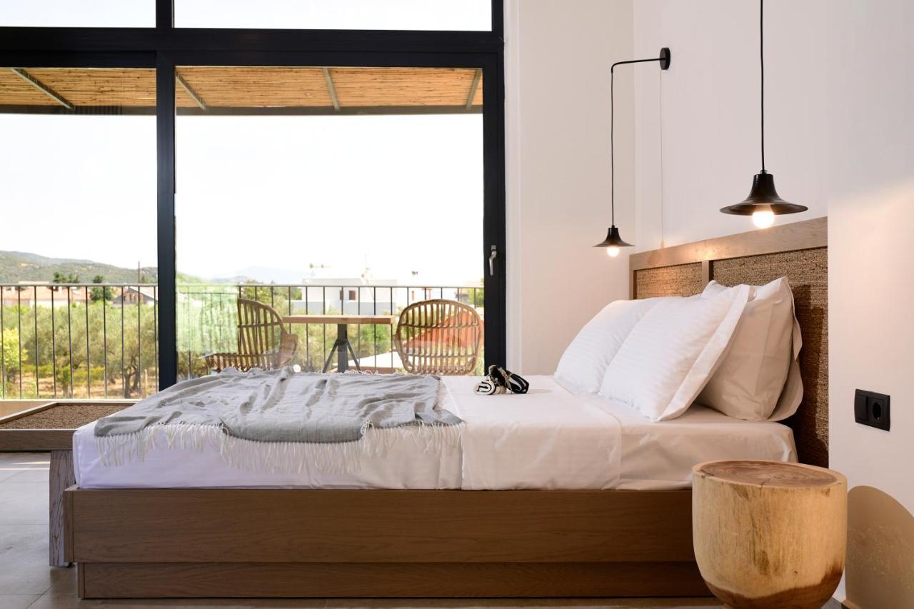Отель Elies Aesthetic Living Nea Iraklitsa Экстерьер фото