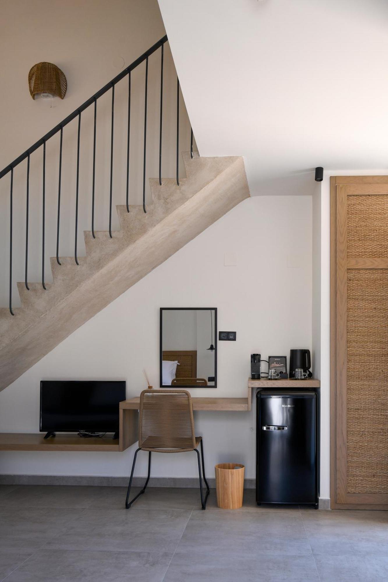 Отель Elies Aesthetic Living Nea Iraklitsa Экстерьер фото
